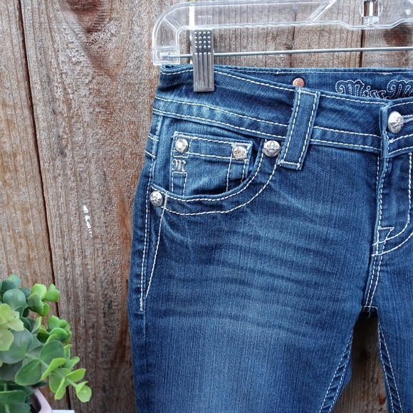 Miss Me Boot Jean's Embellished with Gems Size 26 - Picture 9 of 11